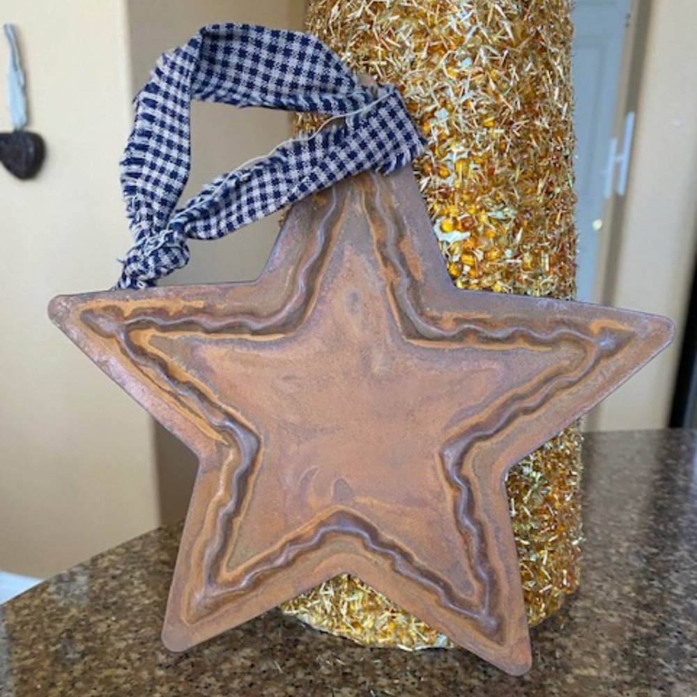 Rusty Tin 5-point Barn Farmhouse LUCKY Stars Set of 2 - Picture 4 of 14